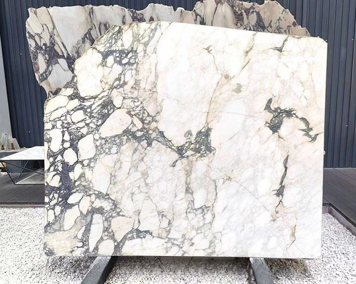calacatta marble slab