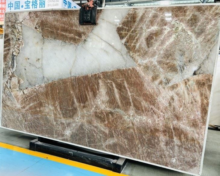 Brown Crystal Quartzite Slab